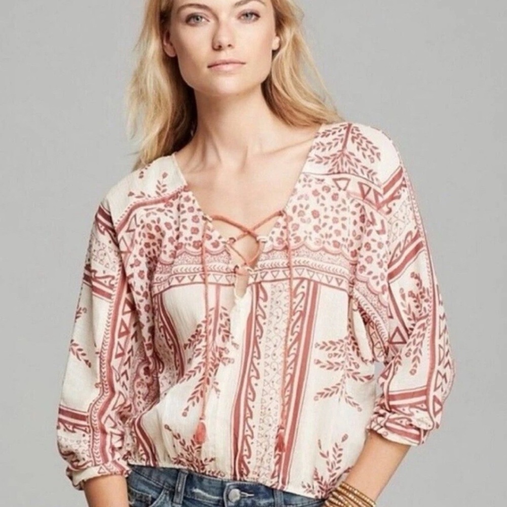 Free People YoYo Geo Mixed Patchwork Boho Blouse Peasant Top Size Medium *D22